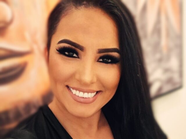 Luna Costa ⋆ Garota Com Local